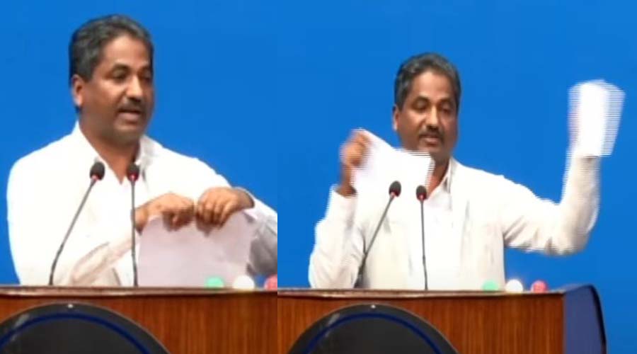 संसद्को रोष्ट्रममै प्रभु साहले च्याते निजामती विधेयकको प्रतिवेदन